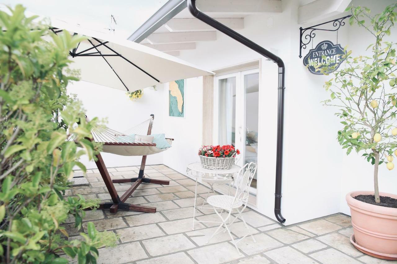 Le Home Rooms Lecce Exterior foto